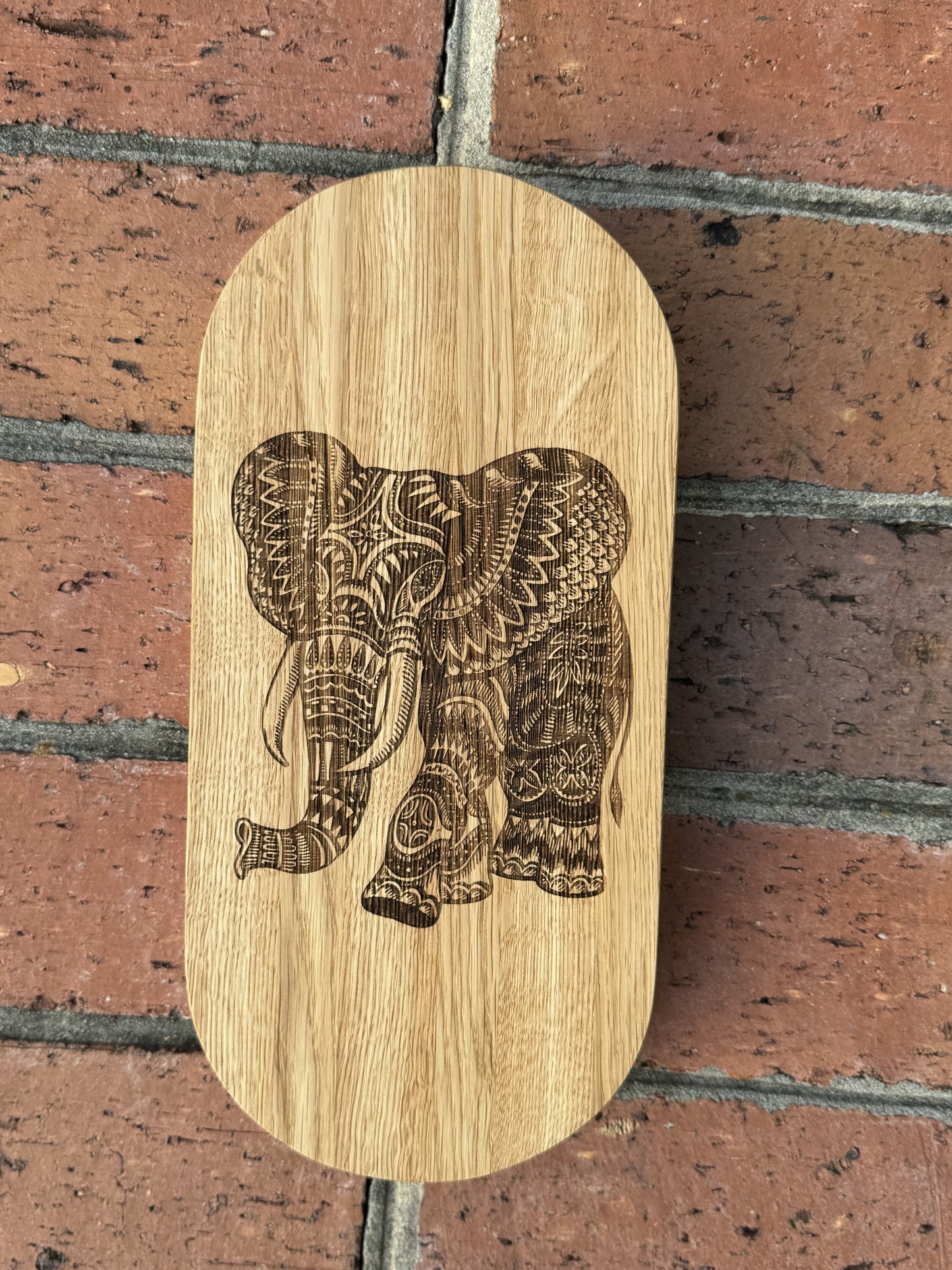 Sadhu Nail Board. Beginner level - 8mm. Dynamic. Oak. "Elephant".